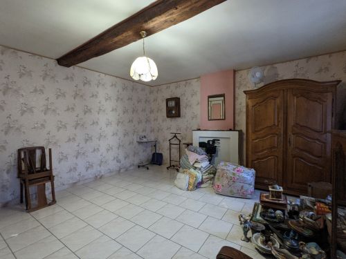 Fermette en Vente sur VILLEREAU 16916.jpg
